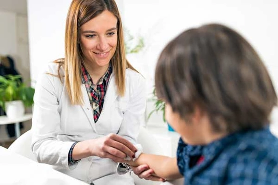 Pediatric Phychiatrist with patient in Tucson Pediatric Phychiatrist with patient in Tucson