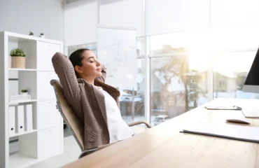 Picture of person controlling panic symptoms with CBT help Picture of person controlling panic symptoms with CBT help